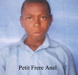 Petit Frere Anel
